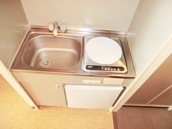 キッチン　１口IHクッキングヒーターついてます☆