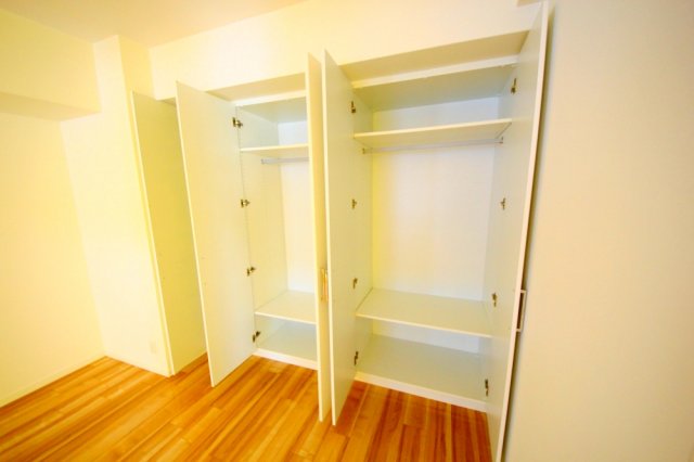 収納　リバーサイドタワー中之島