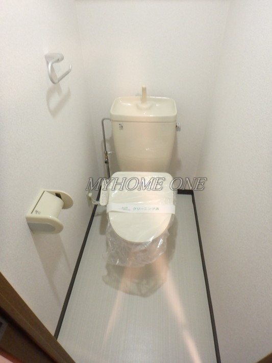 トイレ　温水洗浄便座