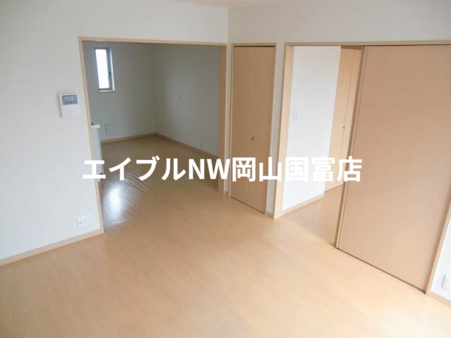 居室・リビング　１３帖のＬＤＫ