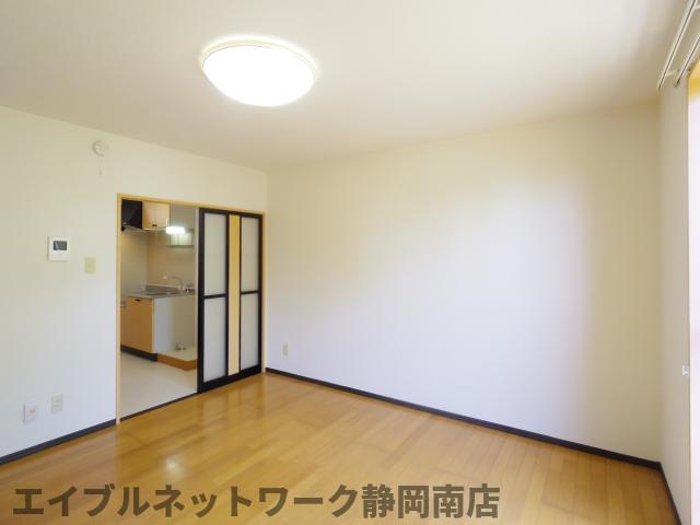 その他　ゆったりとした居間です