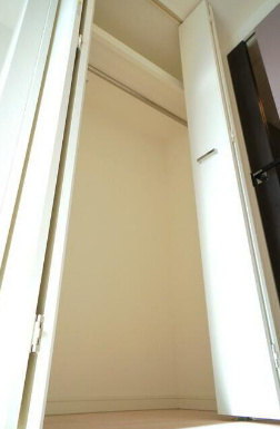 収納　ラティエラ品川西大井