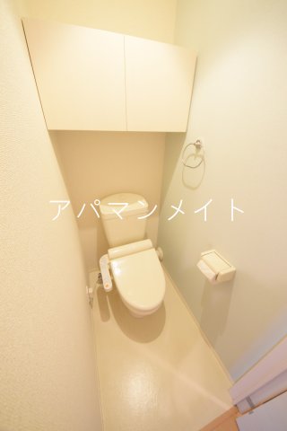 トイレ　落ち着いたトイレです