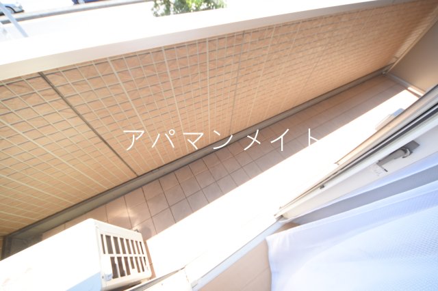 バルコニー　お洗濯にも便利なバルコニー付き