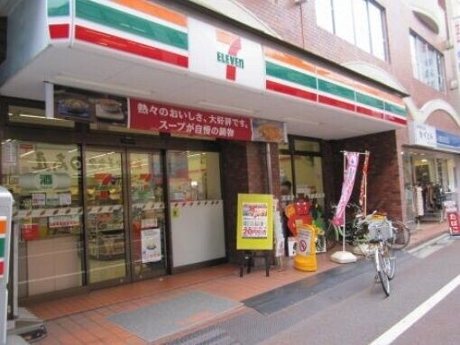 コンビニ　セブンイレブン新宿曙橋通り店（コンビニ）まで68m