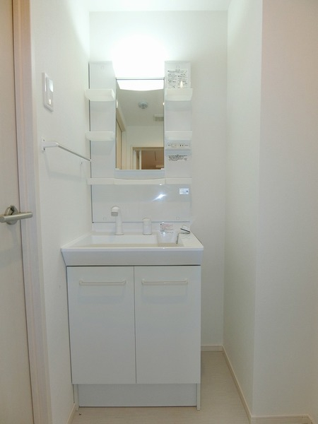 洗面設備　日々の生活に便利な「シャンプードレッサー」