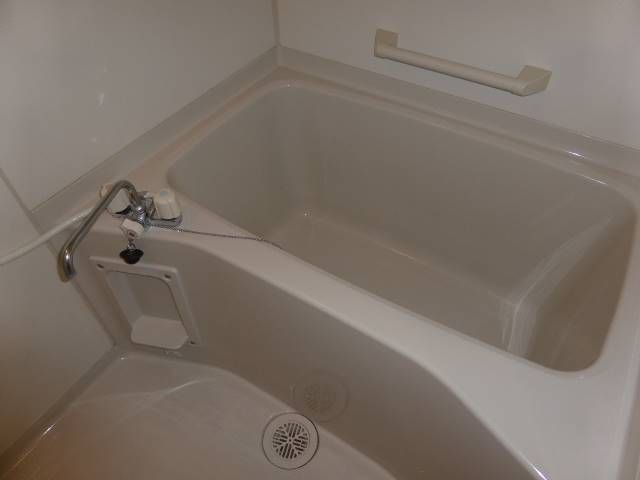 バス・シャワールーム　きれいなお風呂です
