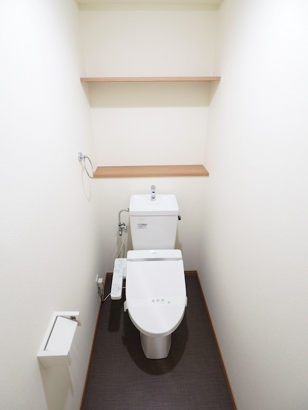 トイレ　ウォシュレット付きのトイレです。
