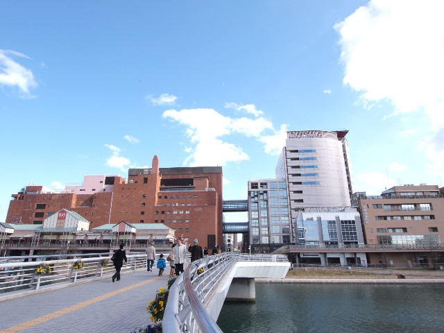 ショッピングセンター　株式会社井野屋フレップ小倉店（ショッピングセンター）まで317m