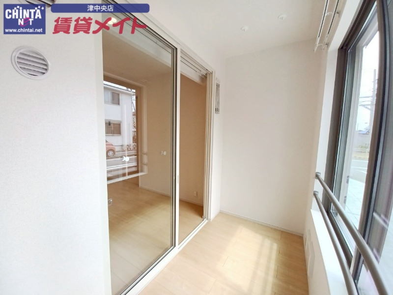 バルコニー　同型タイプ画像