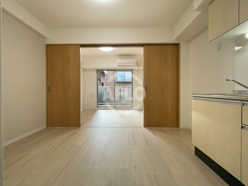 居室・リビング　TERRA山之内II　リビング