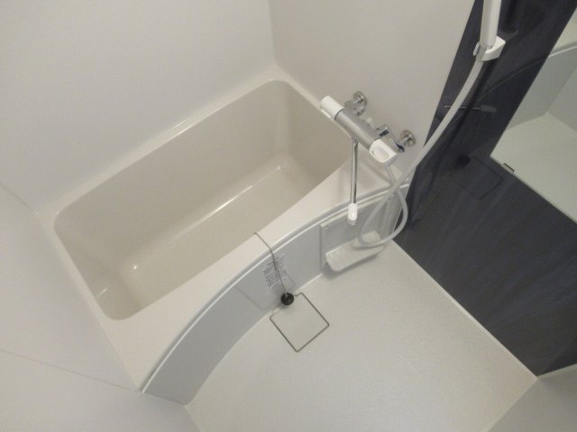 バス・シャワールーム　お風呂で日々の疲れを落としましょう