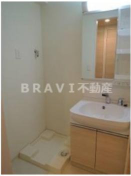 洗面設備　【レジデンス心斎橋】朝の身支度には欠かせない独立洗面化粧台