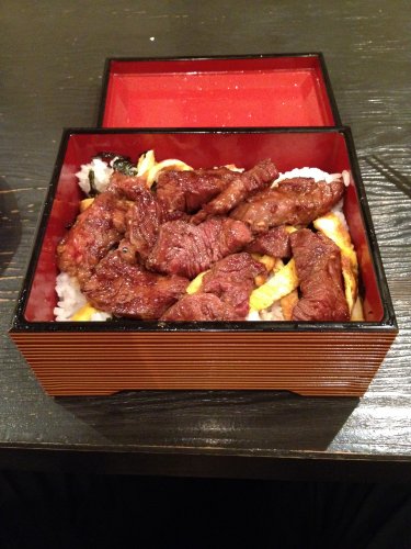 飲食店　御肉（飲食店）まで228m