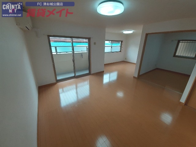 居室・リビング　同型タイプ