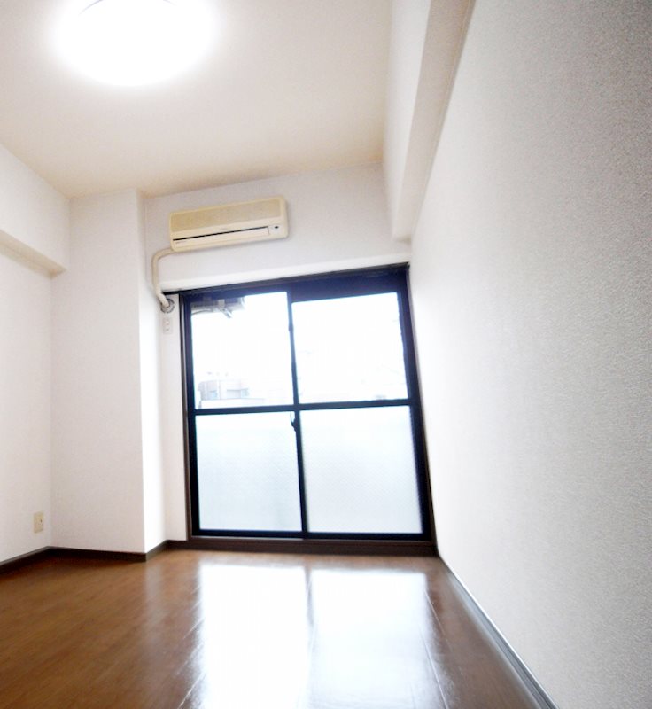 バルコニー　＊画像は別部屋の為イメージ、現状優先致します