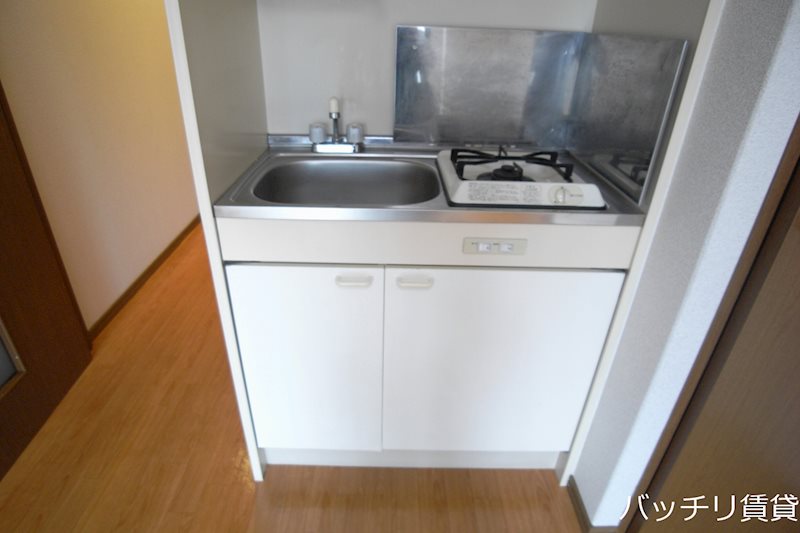 キッチン　＊画像は別部屋の為イメージ、現状優先致します