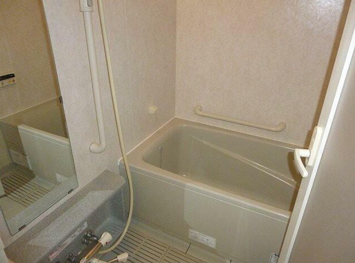 バス・シャワールーム　※別部屋参考写真