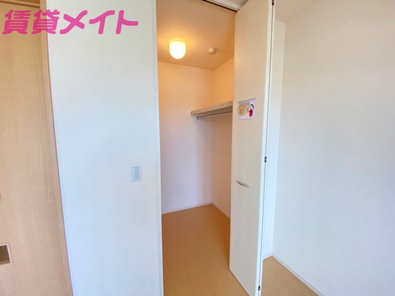 収納　同物件別室の画像です
