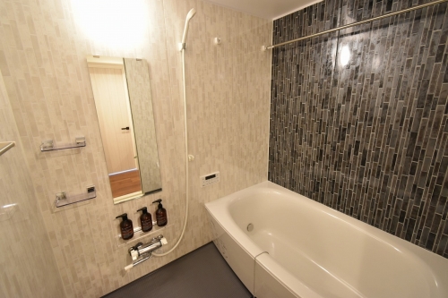 バス・シャワールーム　※別号室写真（現況を優先いたします）