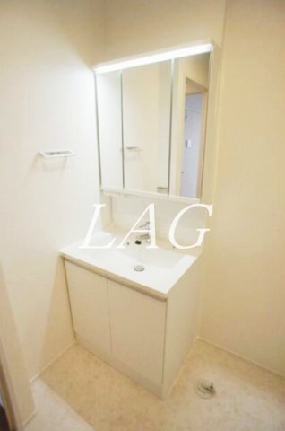 洗面設備　洗面台です。