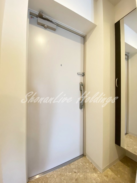 玄関　シューズボックスございます♪