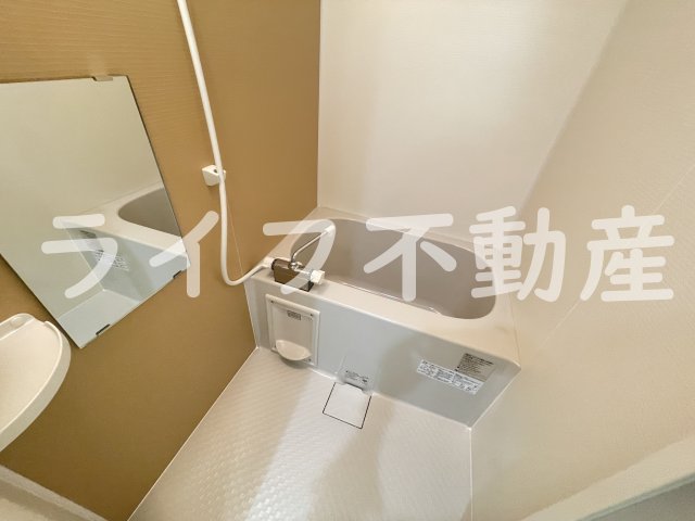 バス・シャワールーム　ゆったり過ごせるお風呂です