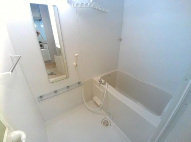 バス・シャワールーム　お部屋探しはタウンハウジング本厚木店へ