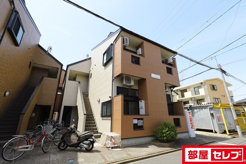 建物外観　お洒落なデザイナーズコーポです