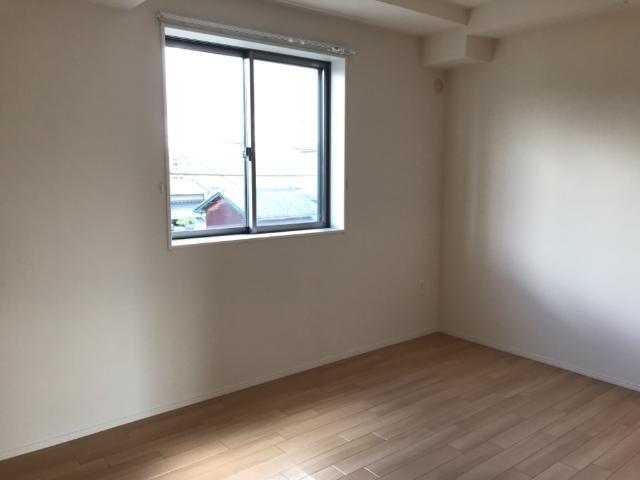 居室・リビング　きれいな洋室です