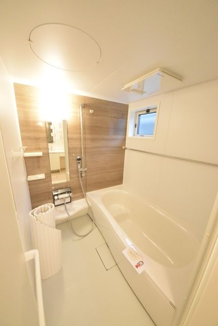 バス・シャワールーム　★浴室乾燥機付のお風呂場です★