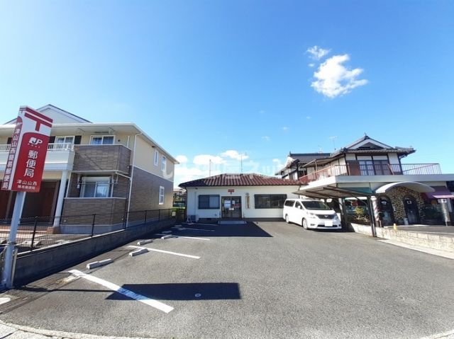 郵便局　津山山西簡易郵便局（郵便局）まで1607m