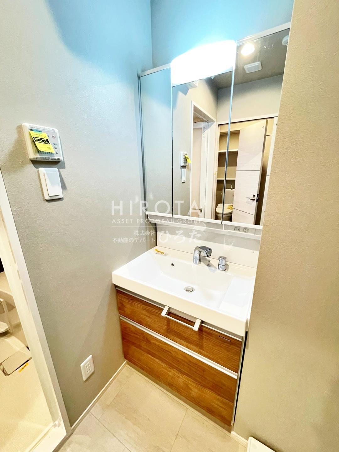 洗面設備　同仕様写真