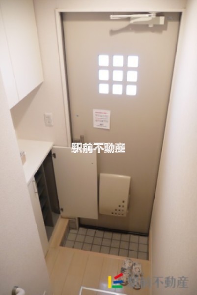 玄関　別号室流用