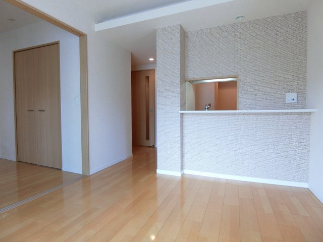 居室・リビング　詳細は、RISUMO江坂本店→06-6155-7137まで♪