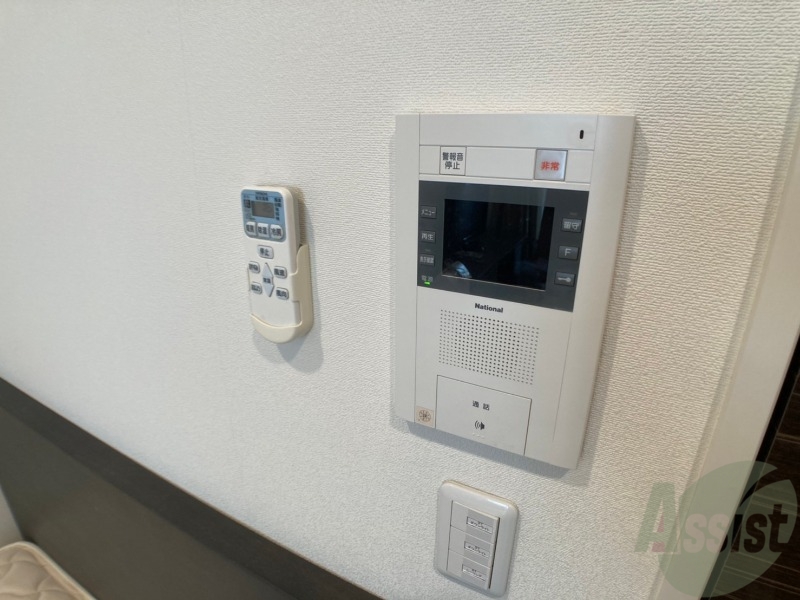 セキュリティ　ＴＶモニター付インターホンです。来客者の顔が見えるので安心！