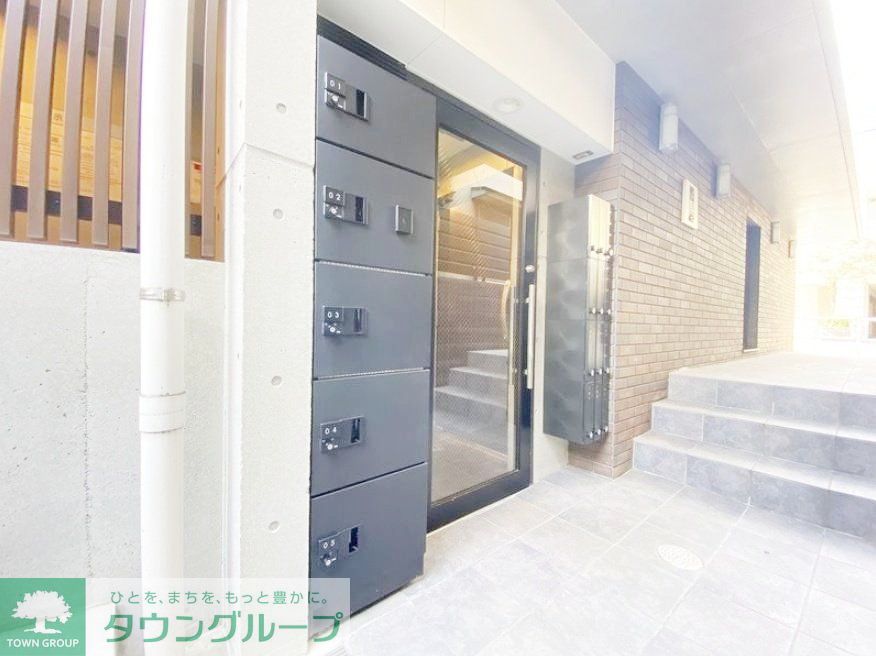 エントランス　部屋探しは株式会社　タウンハウジング　までお気軽にお問合せ…