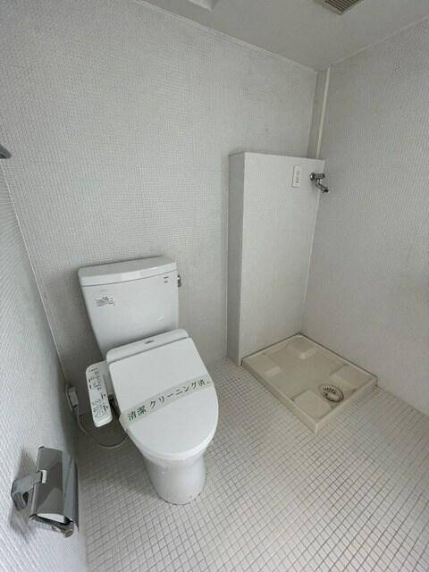 トイレ　温水洗浄便座