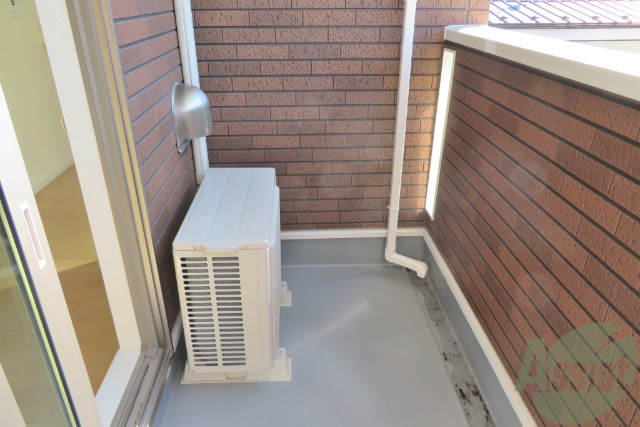 バルコニー　こちらのバルコニーで洗濯乾燥もバッチリです。