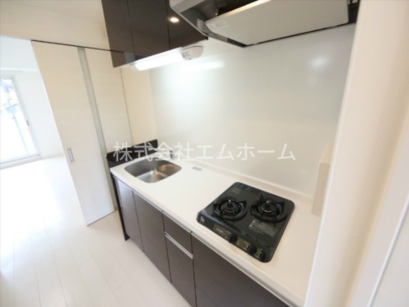 キッチン　システムキッチン（ガス2口コンロ付）　イメージ写真