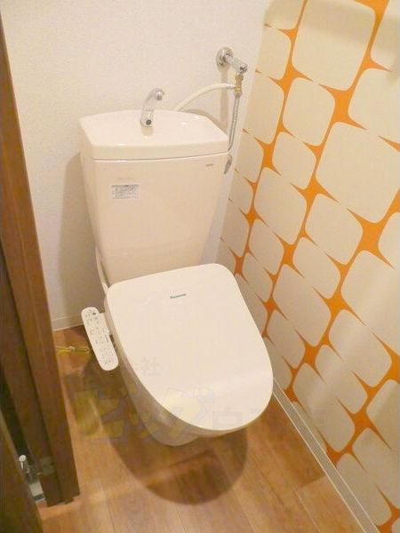 トイレ　ウォシュレット完備です♪