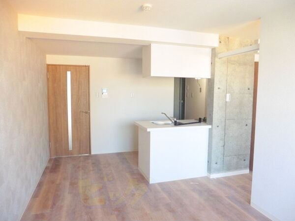 居室・リビング　広々としたリビングです♪