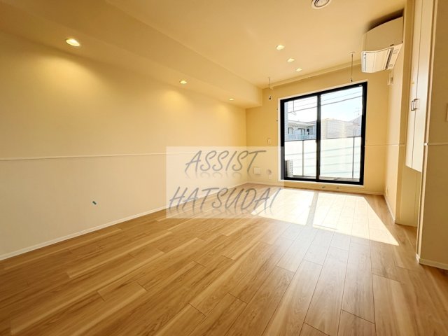 居室・リビング　LINEでのお問い合わせもお待ちしております♪