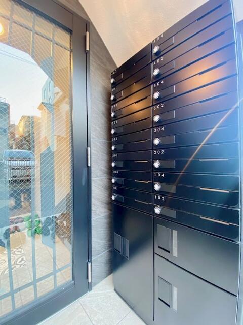 その他設備　ポストと宅配ボックスです