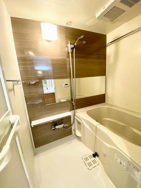 バス・シャワールーム　お風呂で日々の疲れを落としましょう