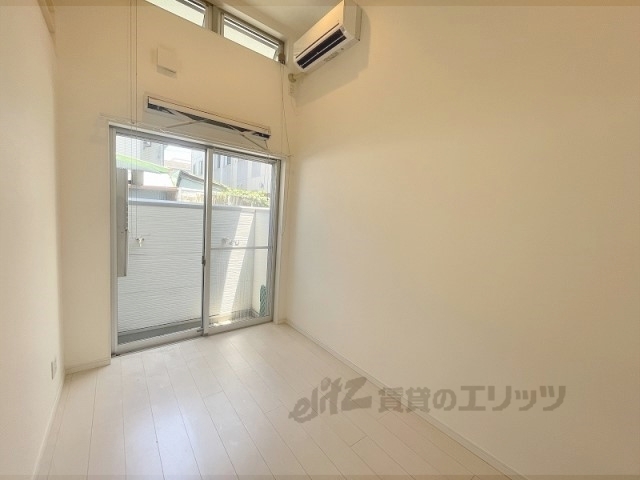 居室・リビング　洋室