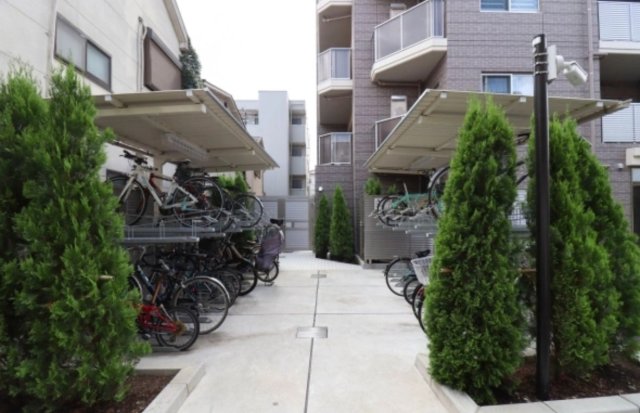 駐車場　駐輪場です