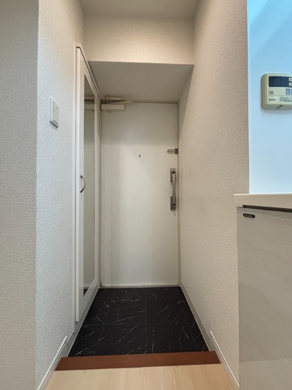 玄関　８０１号室　写真