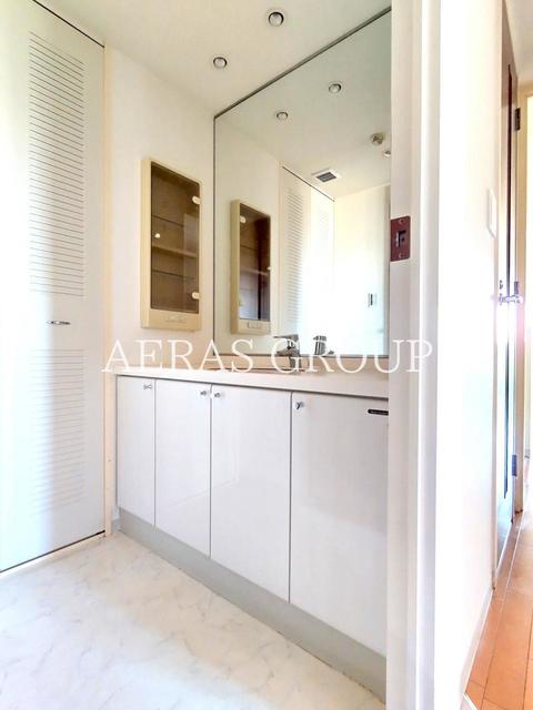 洗面設備　同仕様