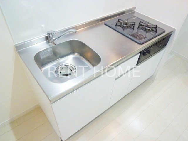 キッチン　２口ガスコンログリル付きシステムキッチンです。